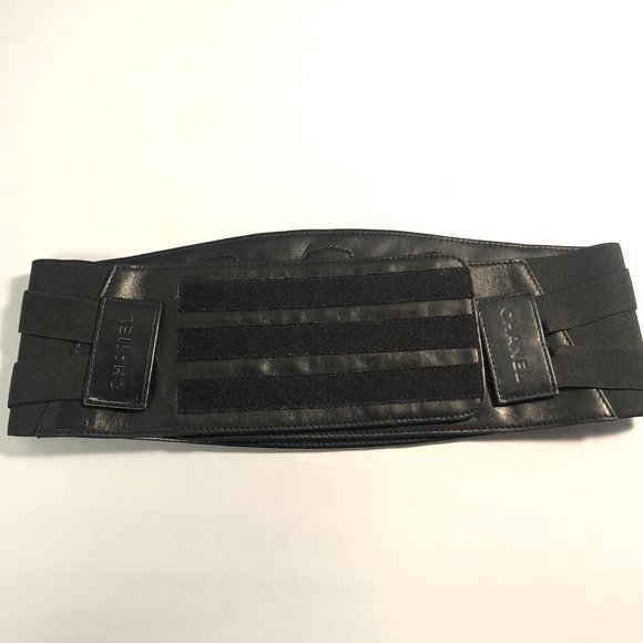 HOTTIE STATEMENT PIECE!Chanel quilted lambskin leather belt RARE. - Picture 7 of 15